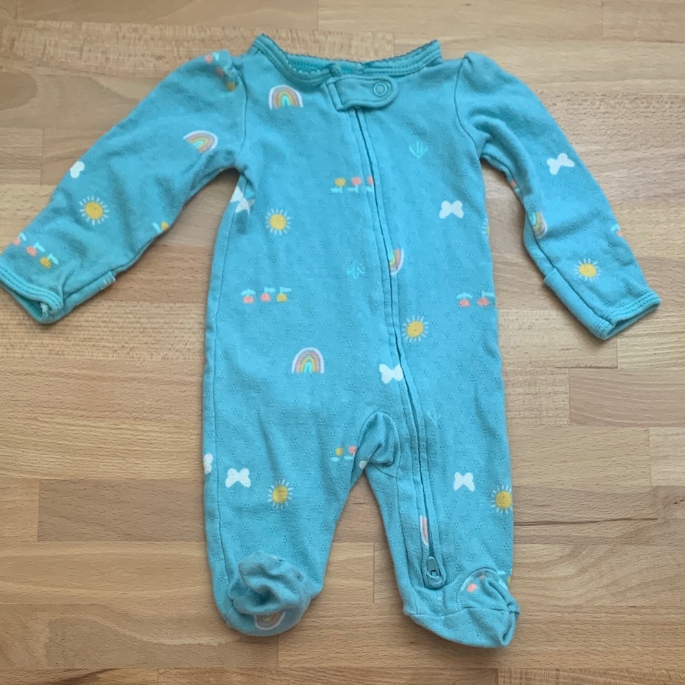 Super Cute NB Carters Two Way Zip Footed Onesie NWOT